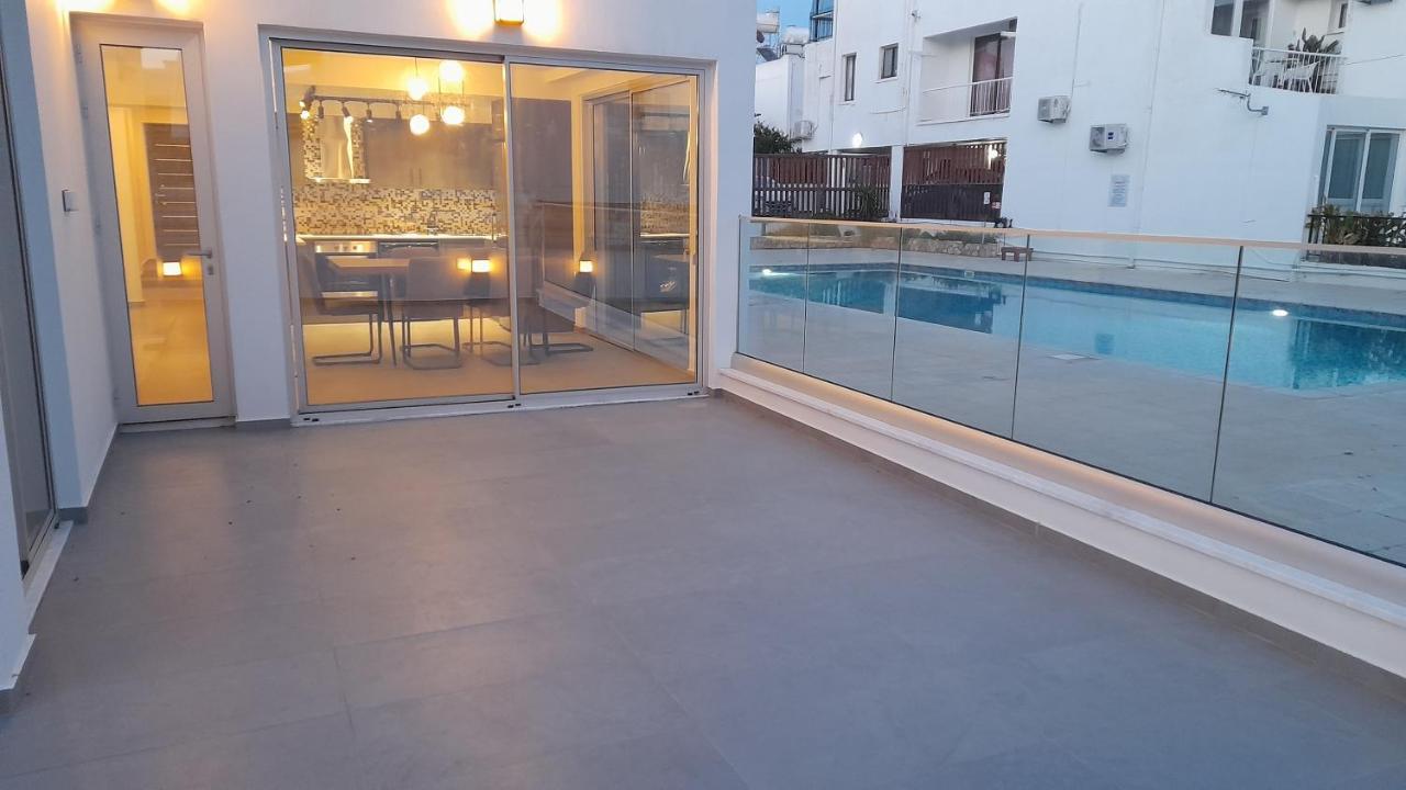 Sky Apartment On The Pool Aya Napa Dış mekan fotoğraf