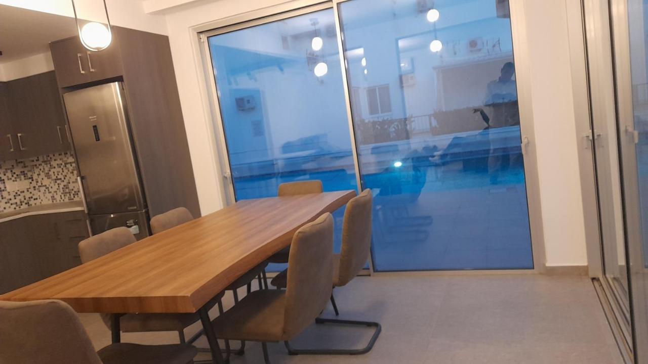Sky Apartment On The Pool Aya Napa Dış mekan fotoğraf